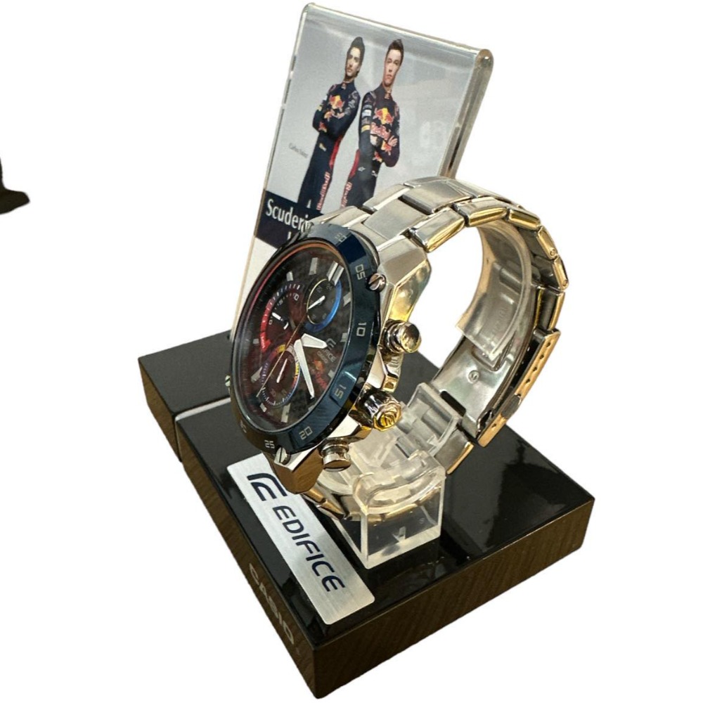 エディフィス　スクーデリアトロロッソ限定EFR-557TRP-1AJR Pre-owned Edifice Scuderia Toro Rosso Limited Edition Watch EFR